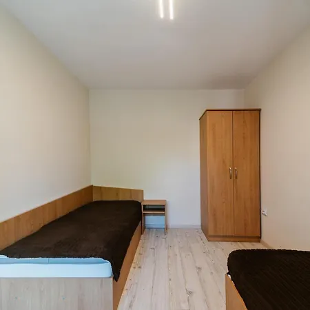 за гости веси * Burgas Stad