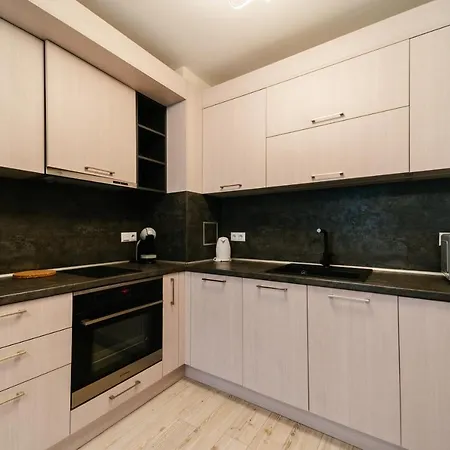 за гости веси Бургас