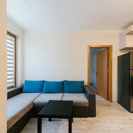 за гости веси * Бургас