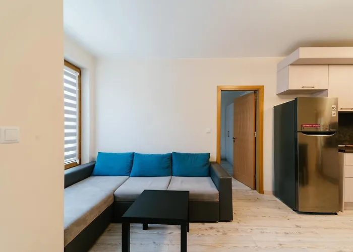 за гости веси * Бургас