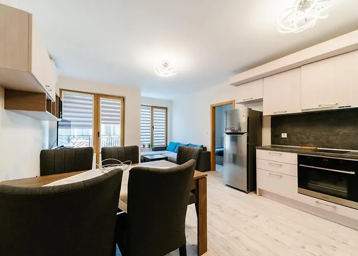 за гости веси Бургас